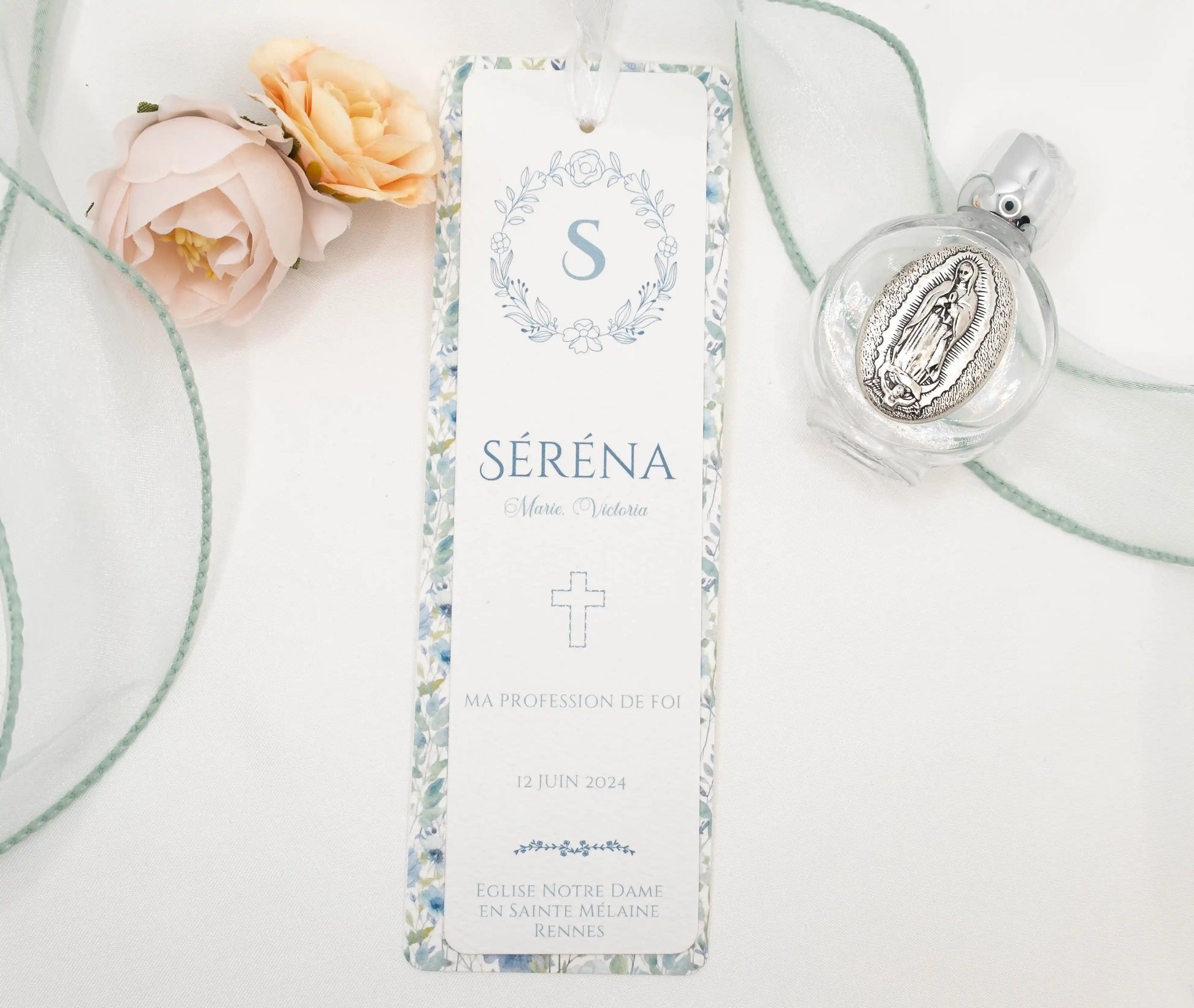 Signet Fleuri personnalisé pour baptême ou communion, imprimé dans des tons turquoise et vert d'eau