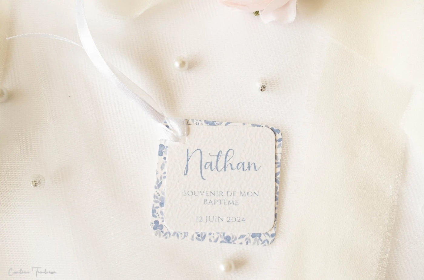 Etiquettes pour Dragées et Petits Cadeaux à imprimé Fleurs Bleues - Collection Nathan