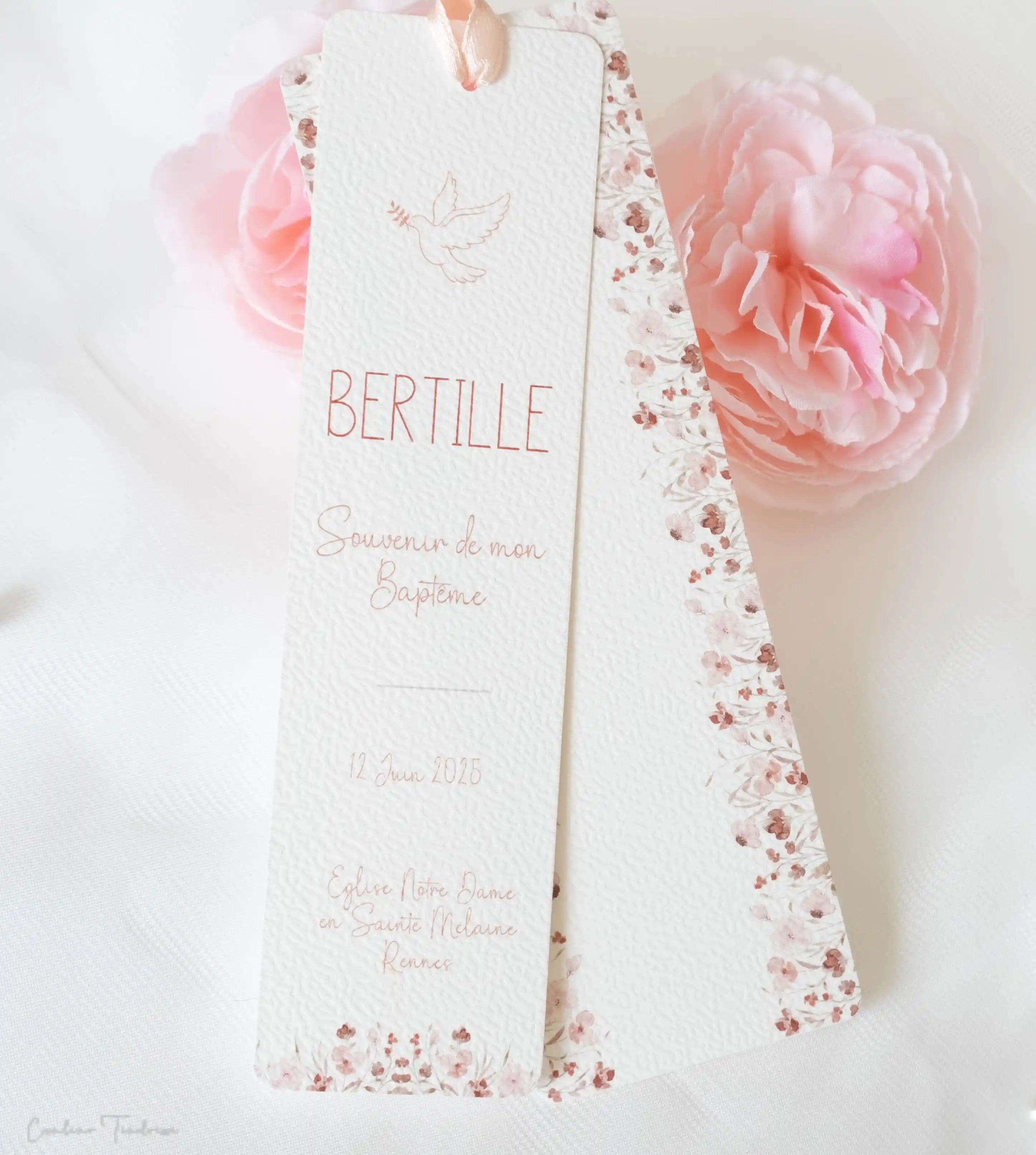 papeterie de baptême ou communion avec des fleurs des champs