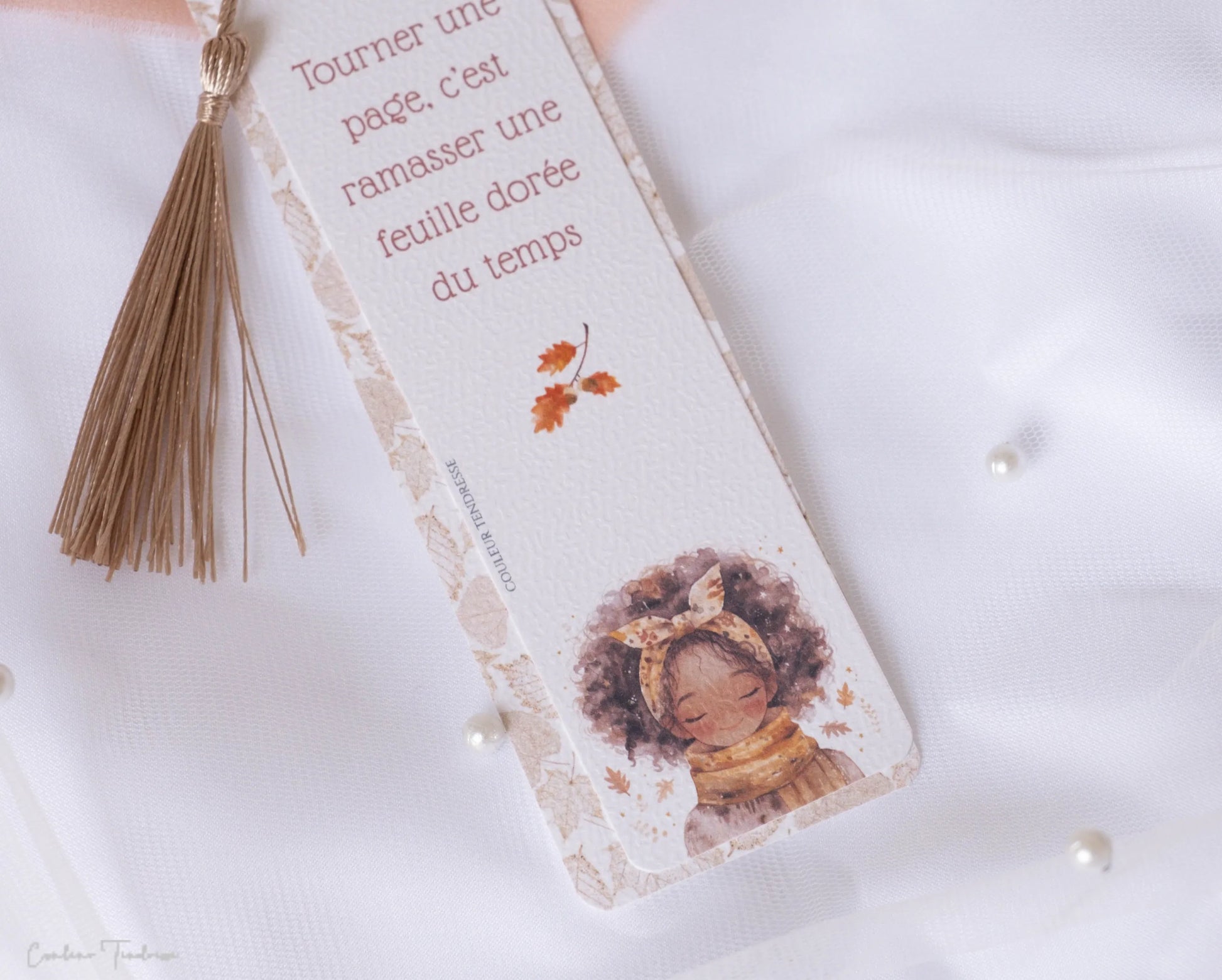 Marque-pages originaux pour lecteur avec dessins de saison et pompons