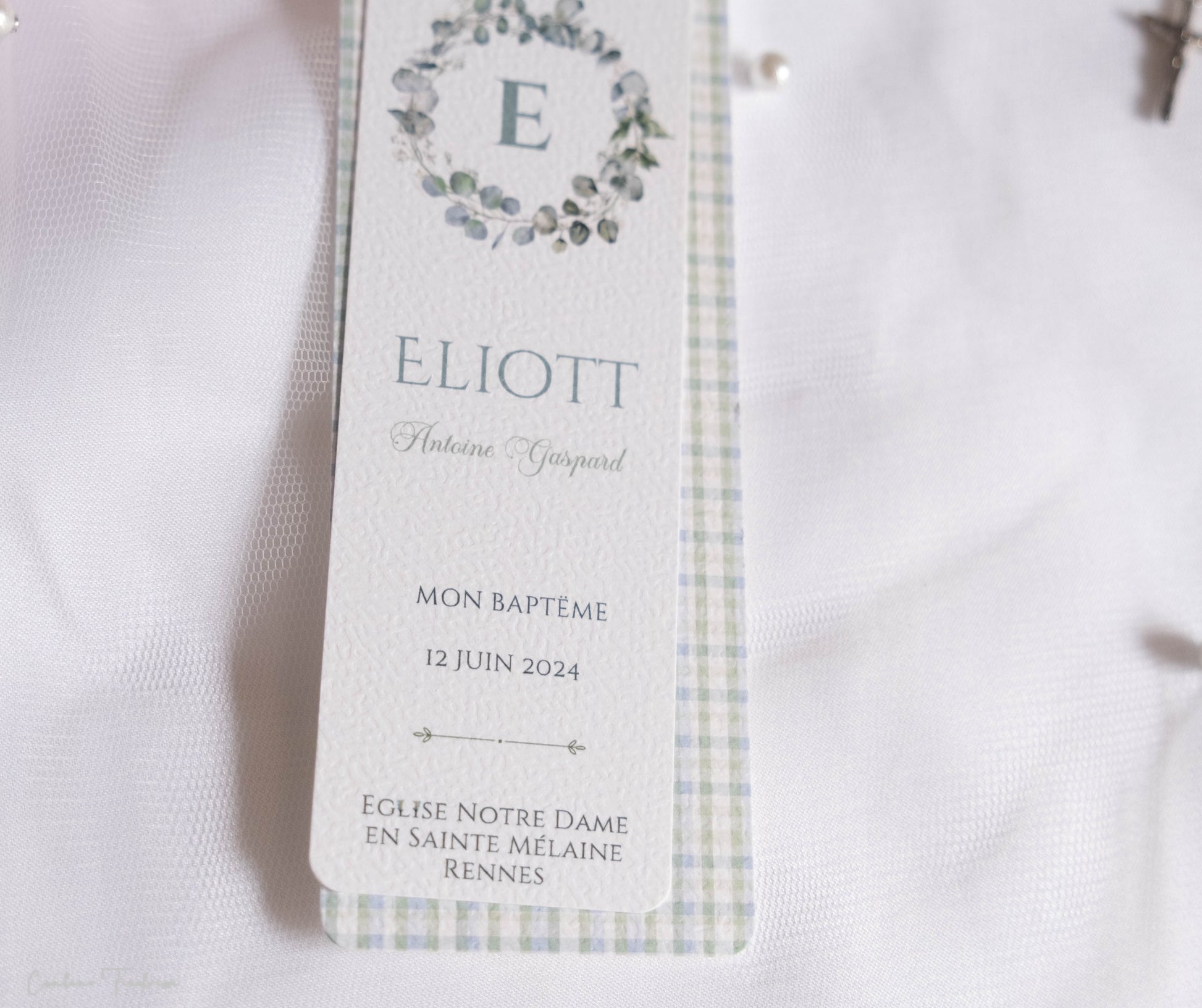 Signet souvenir, cadeau pour invités, pour baptême ou communion à imprimé vichy vert et bleu