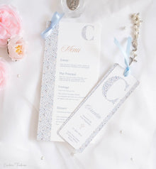 Menu de baptême personnalisé – Collection Apolline – Motif fleuri & initiale de l’enfant