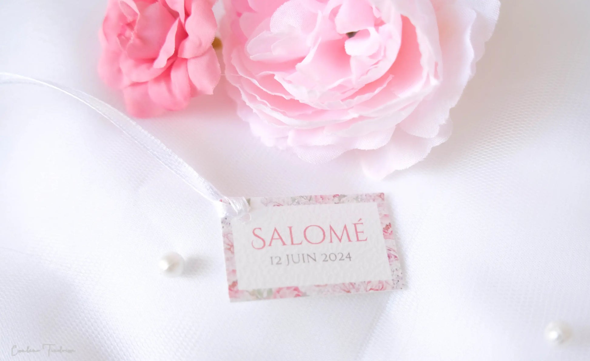 Etiquette pour dragées et petits cadeaux à imprimé fleuri rose, collection Salomé