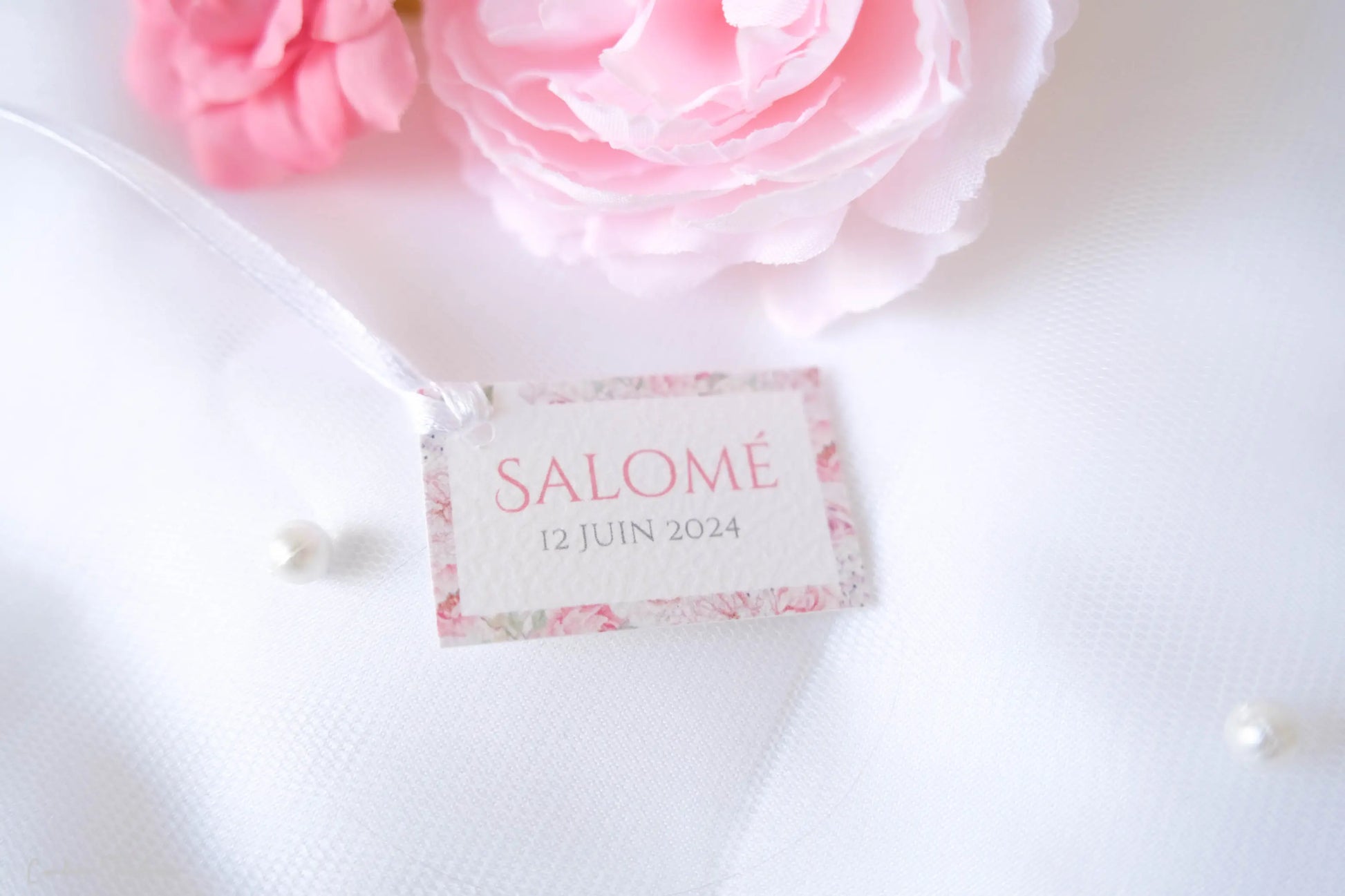 Etiquette pour dragées et petits cadeaux à imprimé fleuri rose
