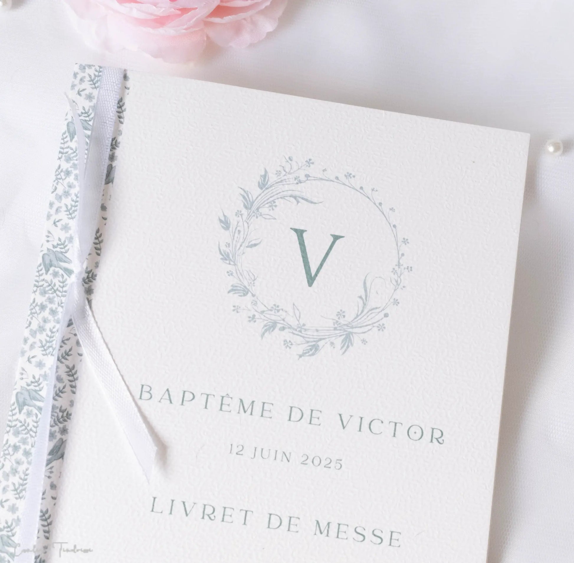 Couverture pour livret de messe à imprimé oiseau et ramages, parfaite pour baptême ou communion