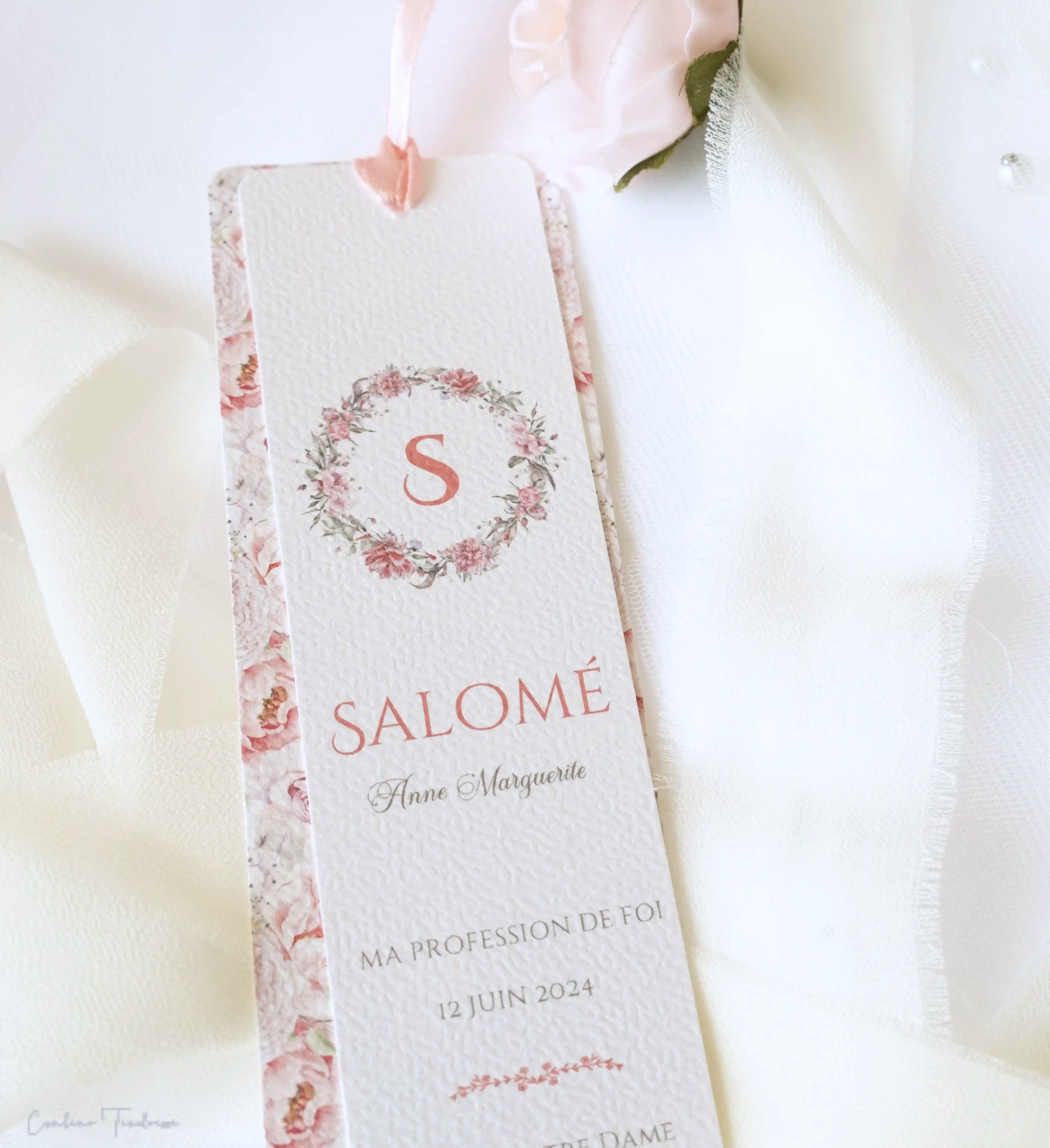 Signet Personnalisé de Baptême ou de Communion Fleuri Rose